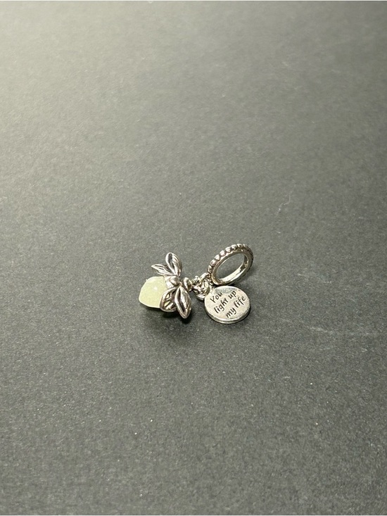 Pandora Firefly Charm - Picture 3 of 9